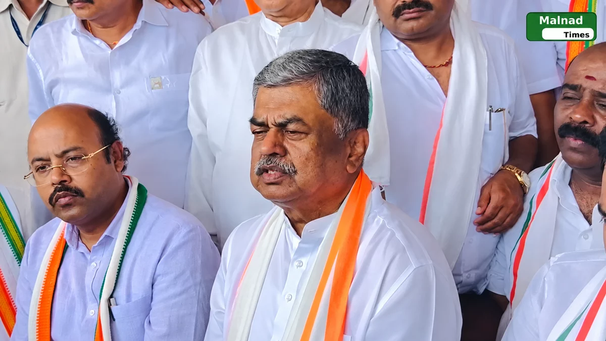 ಈಸೂರಿನಲ್ಲಿ ಬಿ.ಕೆ. ಹರಿಪ್ರಸಾದ್ ವಾಗ್ದಾಳಿ: ‘ಬರ ಪರಿಹಾರಕ್ಕೆ ₹18 ಸಾವಿರ ಕೋಟಿ ಕೇಳಿದರೂ ಕೇಂದ್ರ ಸ್ಪಂದಿಸಿಲ್ಲ’ – bk hariprasad