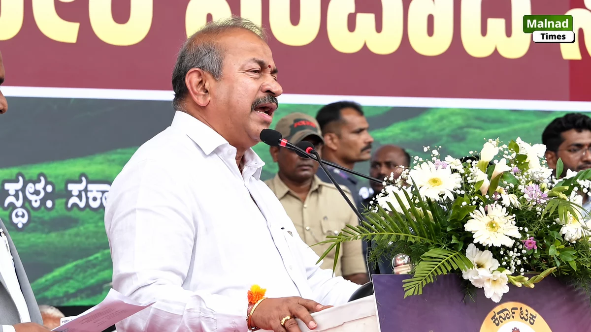 ವಂದೇ ಮಾತರಂ ಎರಡು ಚರಣ ಹಾಡಿದ್ದಕ್ಕೆ ಆಕ್ಷೇಪ; ಸಿಎಂ ಎದುರೇ ಶಾಸಕ ಚನ್ನಬಸಪ್ಪ ಅಸಮಾಧಾನ – channi