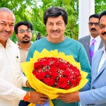 ಶಿವಮೊಗ್ಗ ದಸರಾ–2026: ಉದ್ಘಾಟನೆಗೆ ಆಗಮಿಸಿದ ಹಿರಿಯ ನಟ ಶ್ರೀನಾಥ್‌ಗೆ ಆತ್ಮೀಯ ಸ್ವಾಗತ; ನಾಳೆಯಿಂದ 10 ದಿನಗಳ ಸಂಭ್ರಮ – srinath